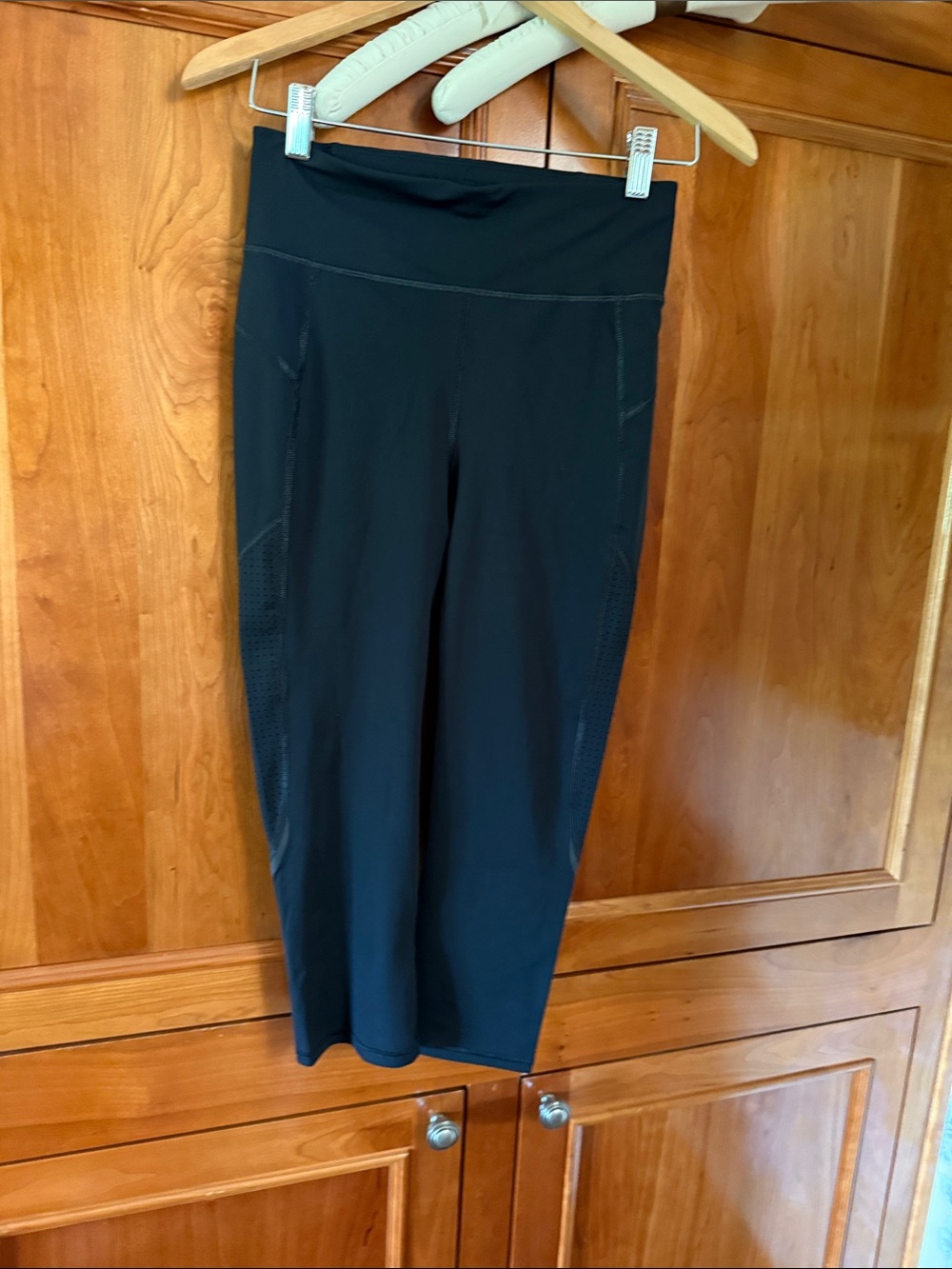 Sweaty Betty Black Cropped High-Waist Capri Leggings